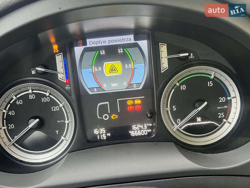 Тягач DAF CF 2015 в Жовкві