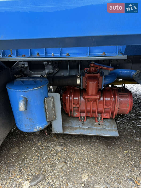 Машина ассенизатор (вакуумная) DAF CF 2013 в Черновцах