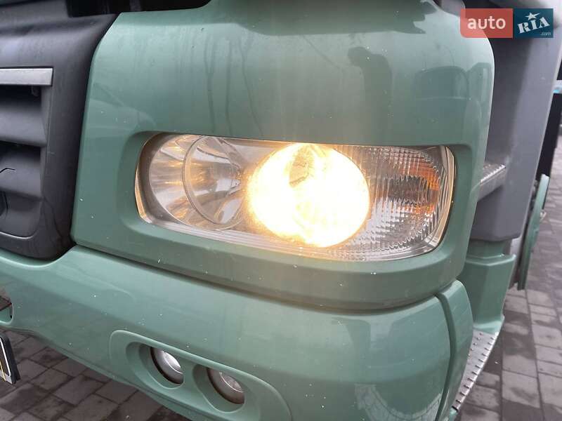 Тягач DAF CF 2011 в Львове