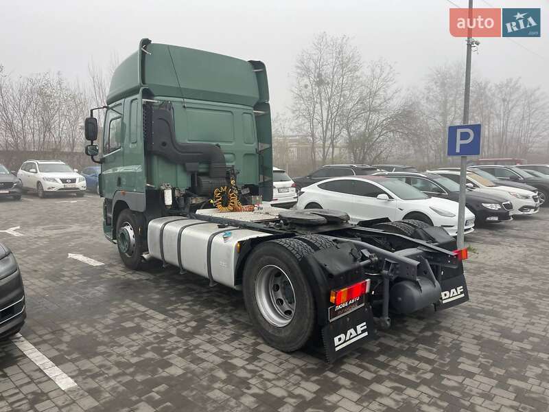 Тягач DAF CF 2011 в Львове