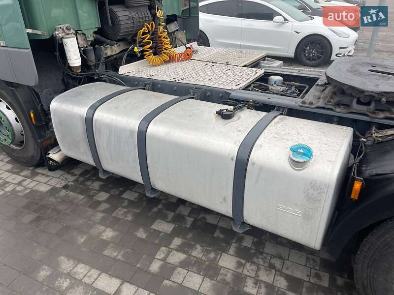 Тягач DAF CF 2011 в Львове