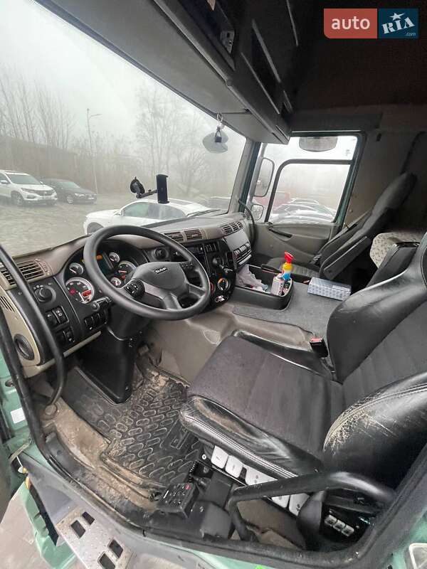 Тягач DAF CF 2011 в Львове