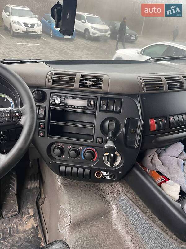 Тягач DAF CF 2011 в Львове