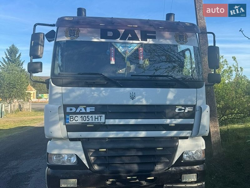Самоскид DAF CF 2004 в Львові