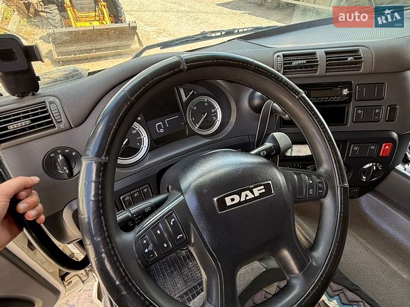Тягач DAF CF 2014 в Ильинцах