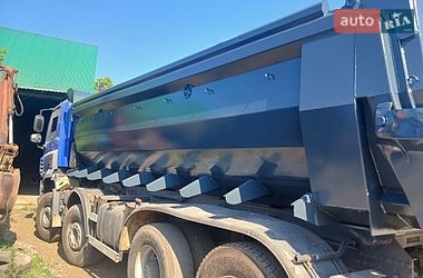 Самосвал DAF CF 2017 в Ромнах