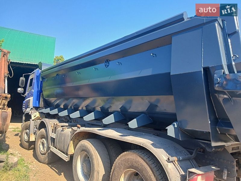 Самосвал DAF CF 2017 в Ромнах