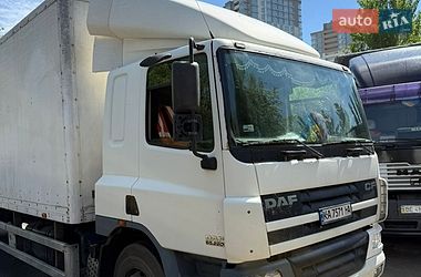 Грузовой фургон DAF FA 2003 в Киеве