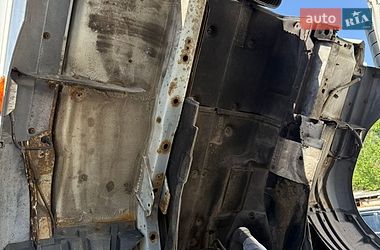 Грузовой фургон DAF FA 2003 в Киеве