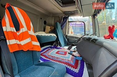 Грузовой фургон DAF FA 2003 в Киеве