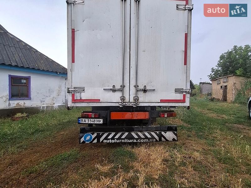 Грузовой фургон DAF FA 2001 в Кропивницком