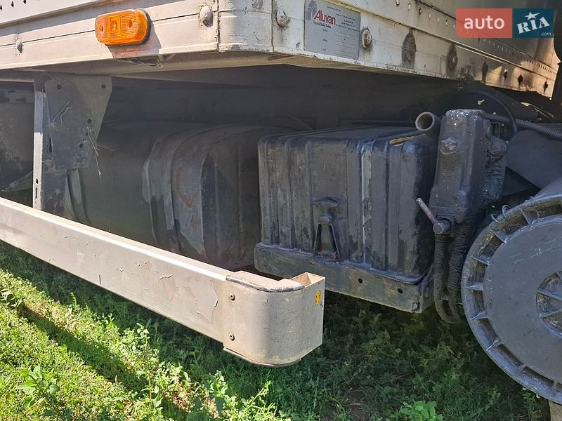 Вантажний фургон DAF FA 2001 в Кропивницькому