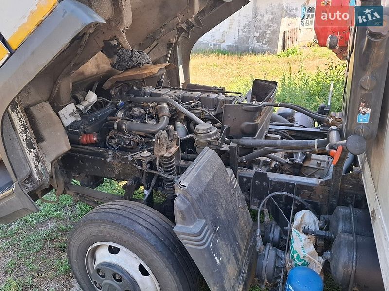 Вантажний фургон DAF FA 2001 в Кропивницькому