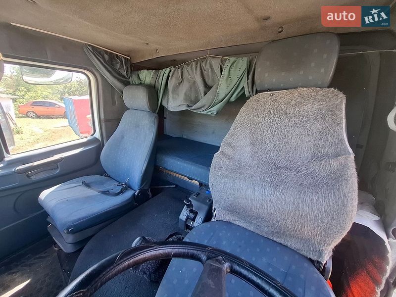 Вантажний фургон DAF FA 2001 в Кропивницькому