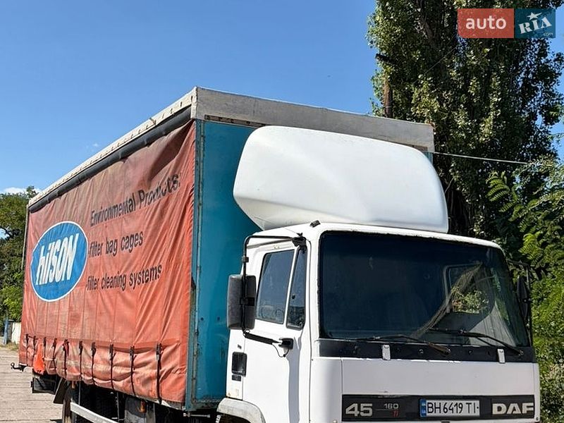 Тентованый DAF FA 2003 в Арцизе