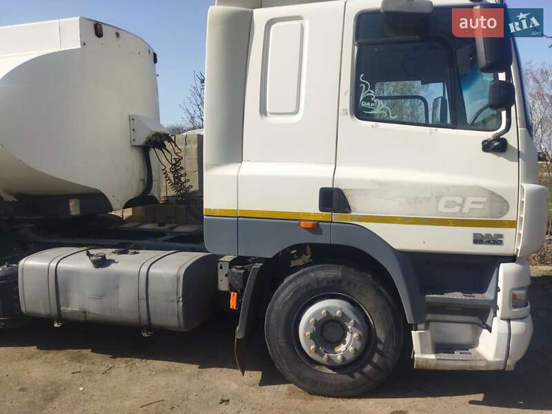 Бензовоз DAF FT 2007 в Киеве