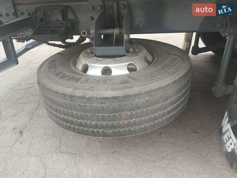 Контейнеровоз DAF FT 2012 в Судовій Вишні