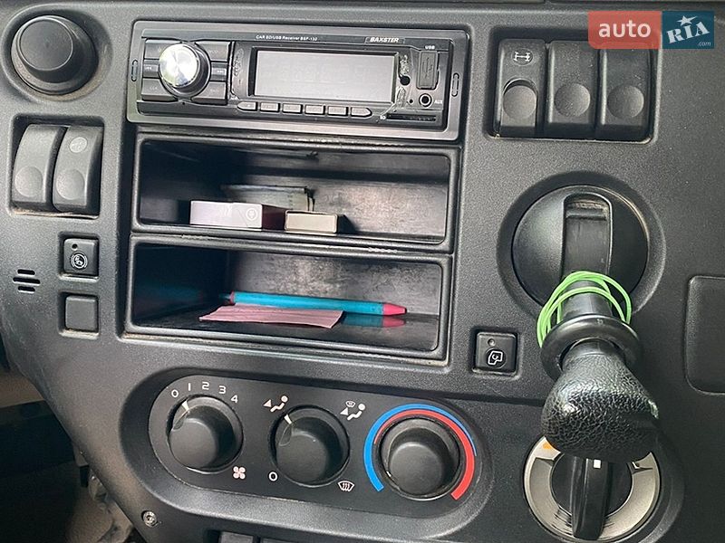 Грузовой фургон DAF FT 2010 в Киеве