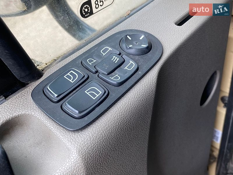 Грузовой фургон DAF FT 2010 в Киеве