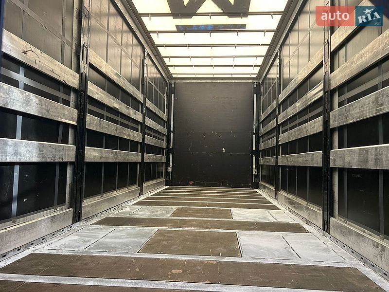 Тентований DAF FX 2022 в Києві