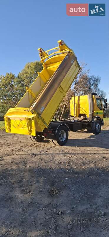 Самосвал DAF LF 2012 в Львове