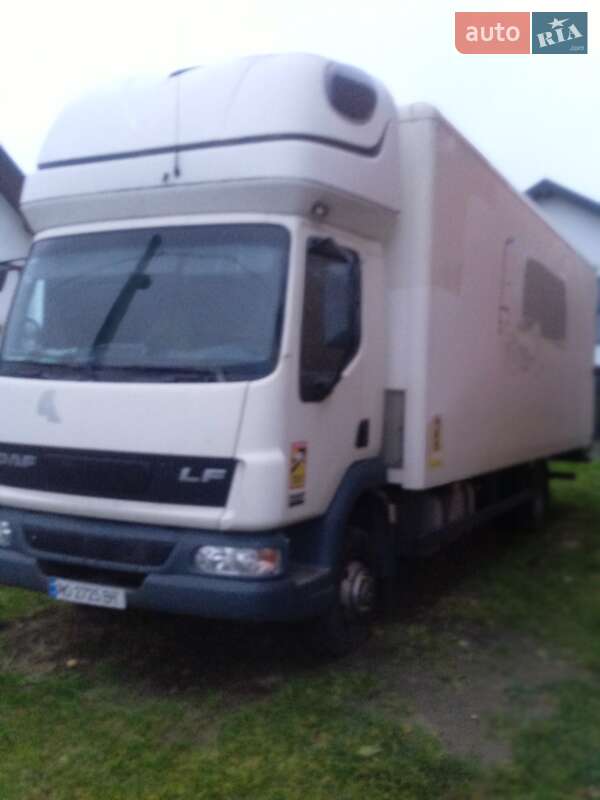 Вантажний фургон DAF LF 2006 в Львові