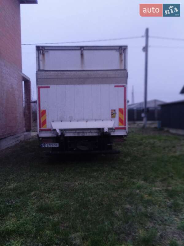 Вантажний фургон DAF LF 2006 в Львові