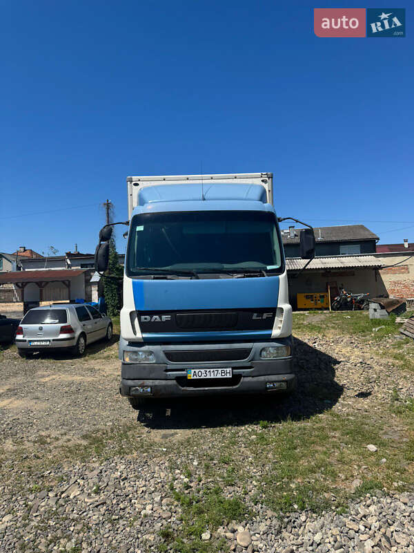 Вантажний фургон DAF LF 2006 в Хусті