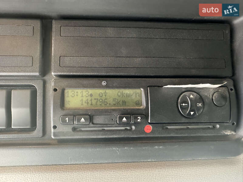 Пескоразбрасывающая машина DAF LF 2013 в Тернополе