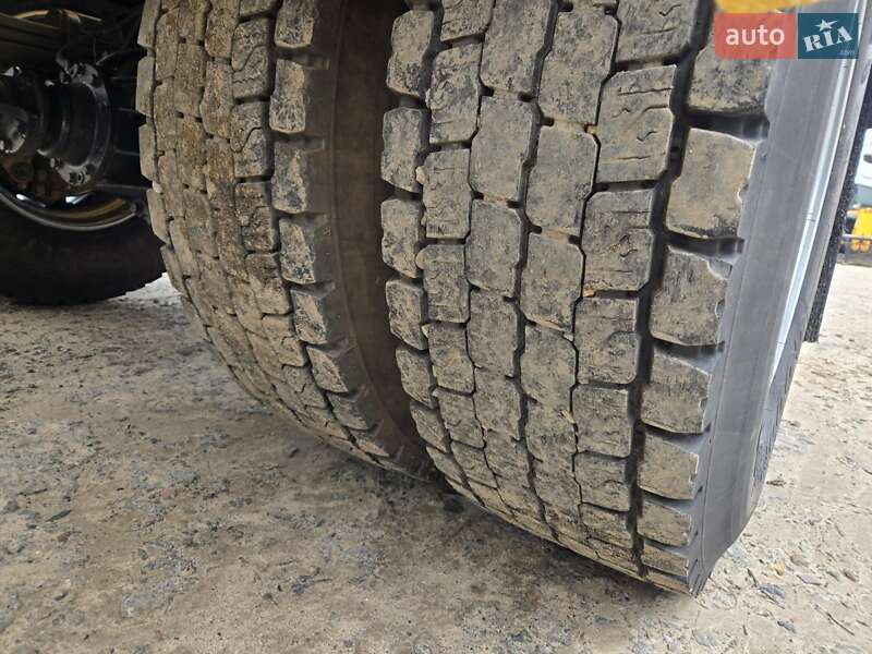 Пескоразбрасывающая машина DAF LF 2013 в Болграде