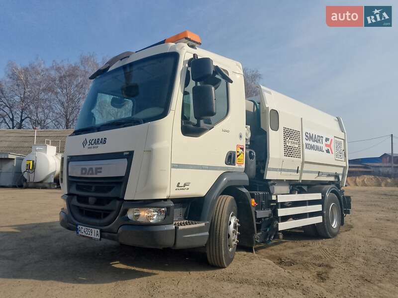 Подметальная машина DAF LF 2015 в Луцке