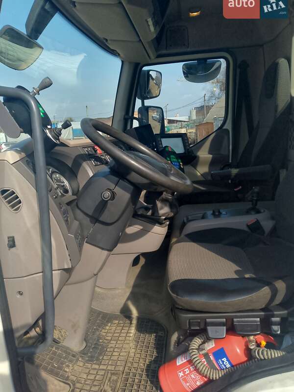 Подметальная машина DAF LF 2015 в Луцке