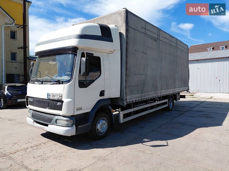 Тентований DAF LF 2004 в Рівному