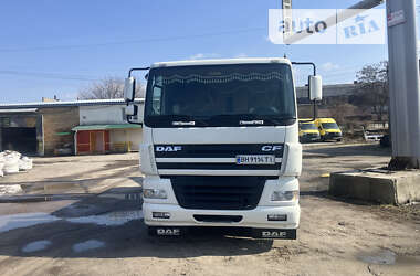 Самосвал DAF TE 2002 в Киеве