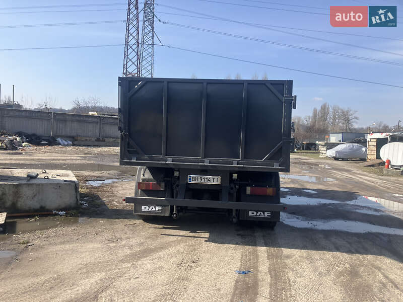 Самосвал DAF TE 2002 в Киеве
