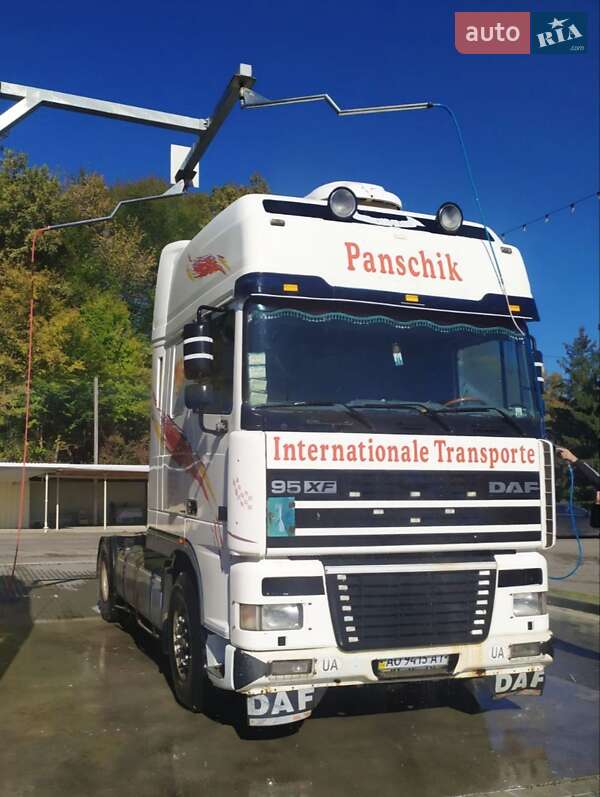 Тягач DAF TE 2001 в 