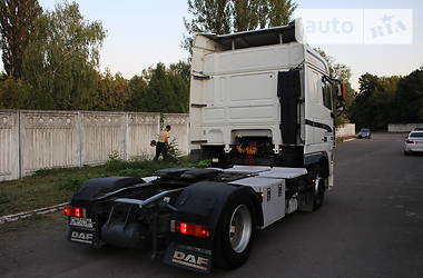 Тягач DAF XF 105 2006 в Киеве