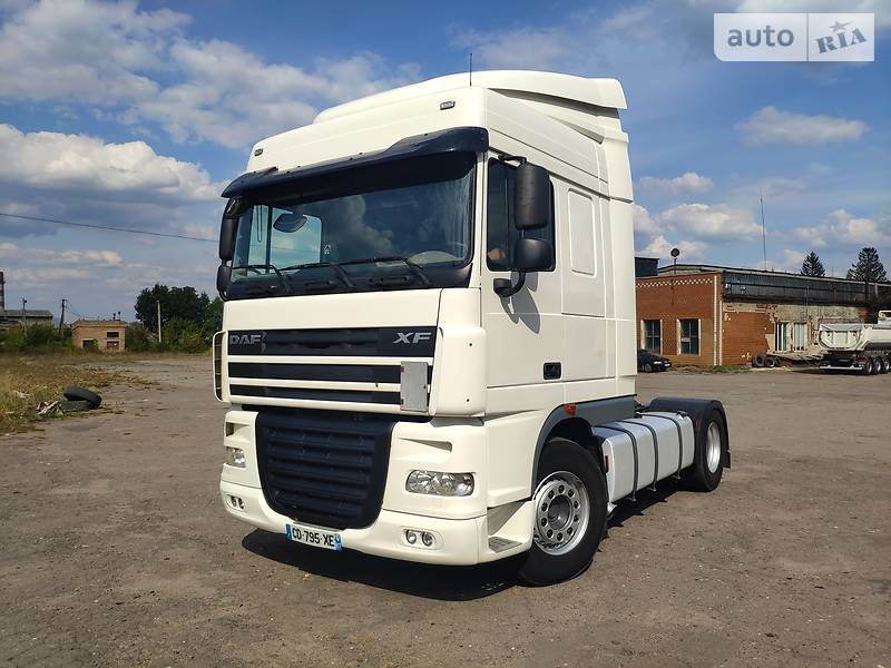 Тягач DAF XF 105 2012 в Дубно