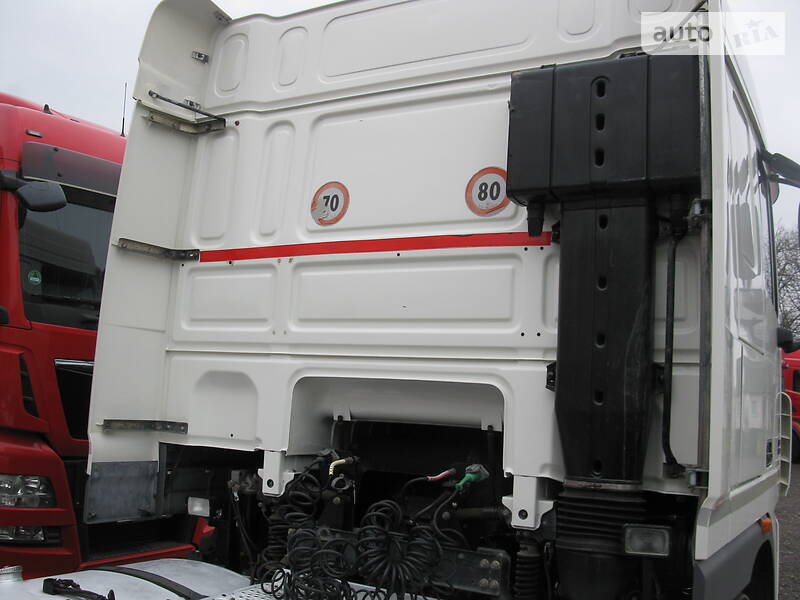 Тягач DAF XF 105 2011 в Черновцах