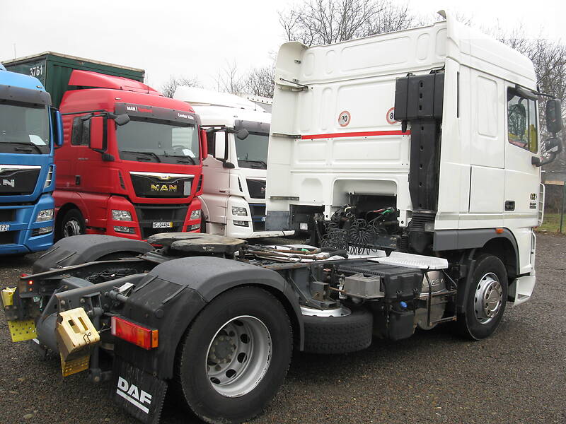 Тягач DAF XF 105 2011 в Черновцах