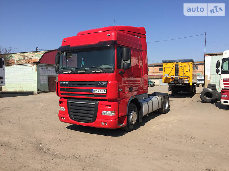 Тягач DAF XF 105 2009 в Вінниці