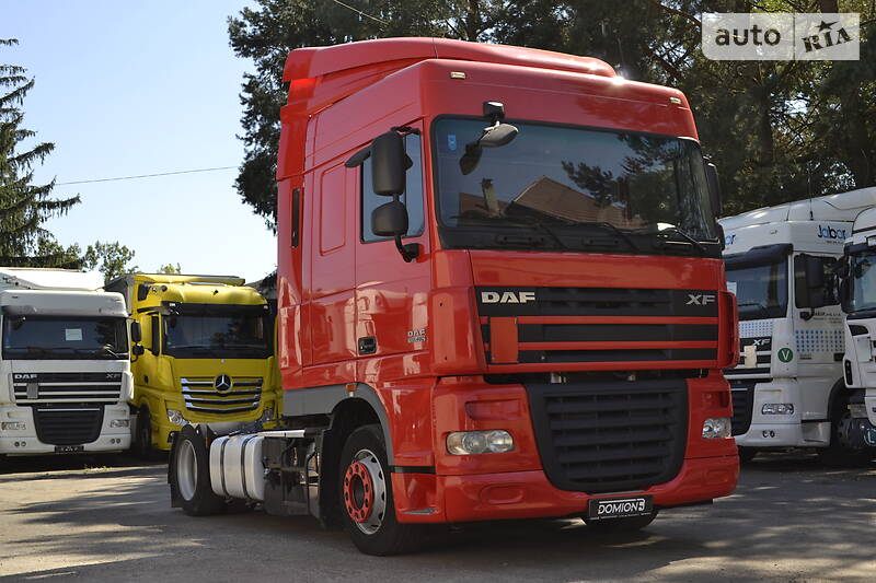Тягач DAF XF 105 2010 в Хусте