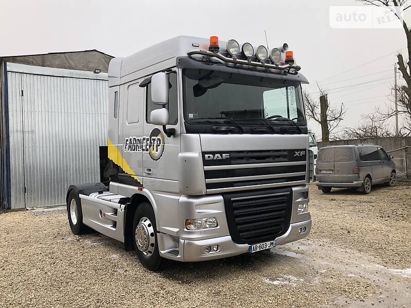 Тягач DAF XF 105 2009 в Тернополе