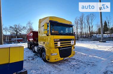 Тягач DAF XF 105 2010 в Виннице