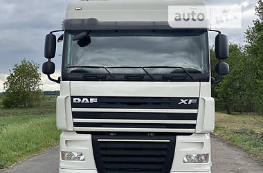 Тягач DAF XF 105 2015 в 