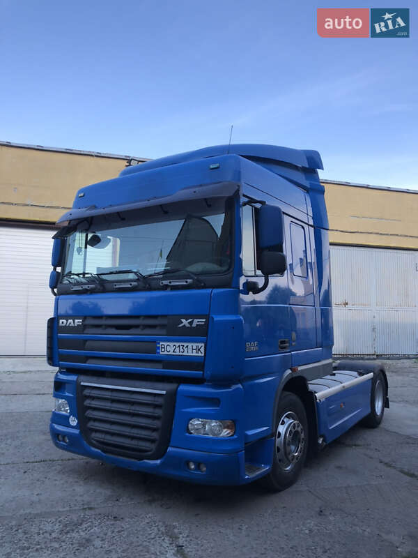 Тягач DAF XF 105 2007 в 