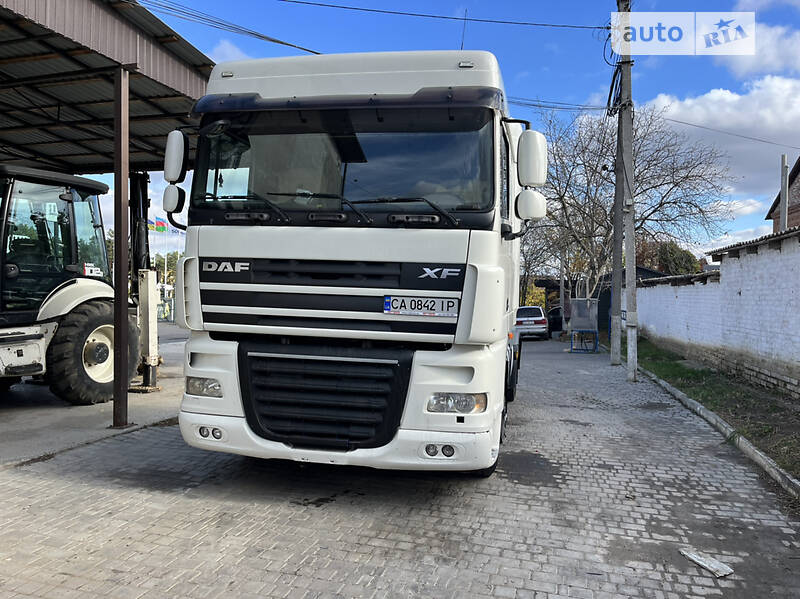 Тягач DAF XF 105 2012 в Умани