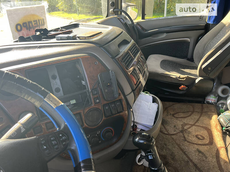 Тягач DAF XF 105 2008 в Львове