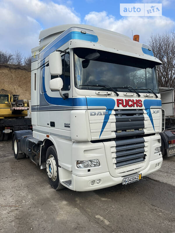 Тягач DAF XF 105 2012 в Днепре