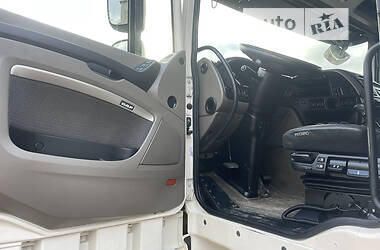 Тягач DAF XF 105 2012 в 
